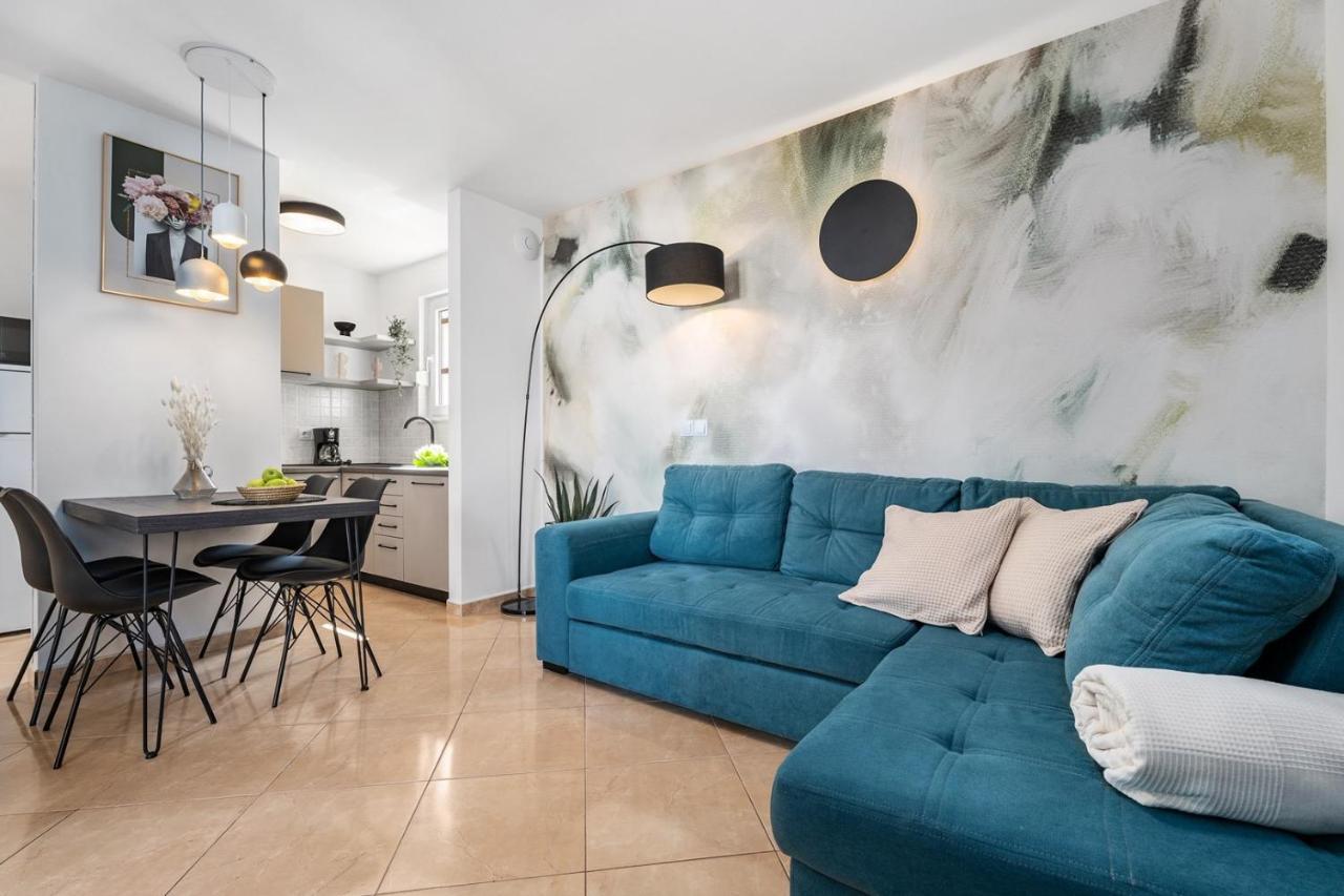 Villa Lux Promajna Exteriör bild