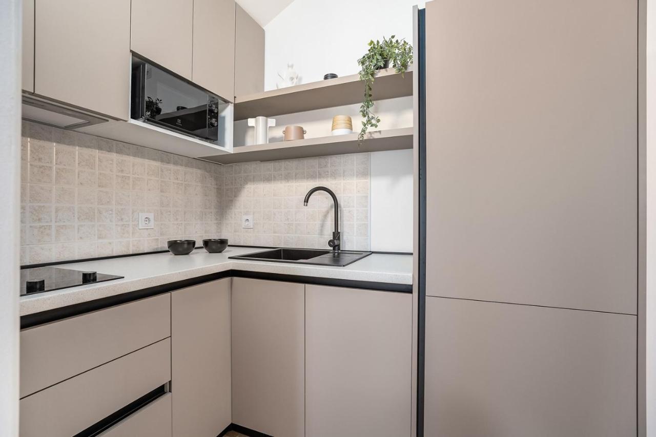 Villa Lux Promajna Exteriör bild