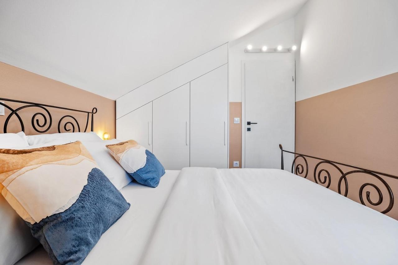 Villa Lux Promajna Exteriör bild