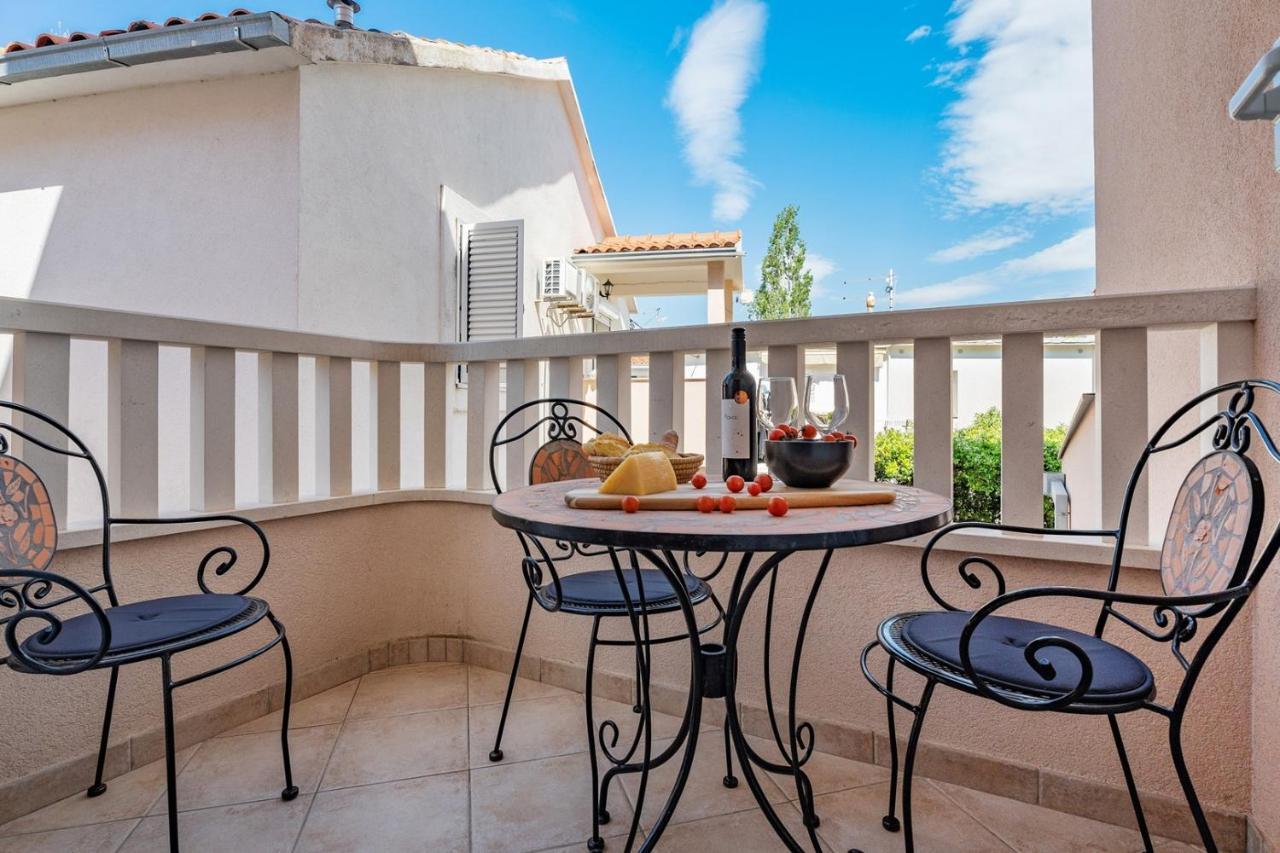 Villa Lux Promajna Exteriör bild